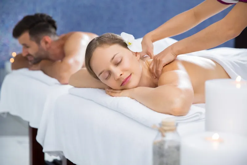 Couple massage at home in Dubai — side-by-side massage for two